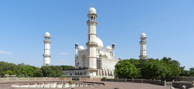 Celebrate the Taj of the Deccan